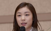  김연아 셔츠, "패션의 완성은…뛰어난 외모와 우월한 비율?"