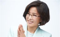 '작은 거인'의 귀환… 이선희, 데뷔 30주년 맞이 신보 발매