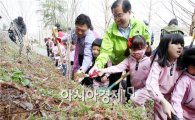 [포토]광주북구, 식목일 나무심기 행사 