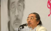 "유병언 사체 발견? 못 믿어"…이외수 발언 재조명