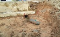 충남 천안 중앙교회 앞에 ‘대형 포탄’ 발견
