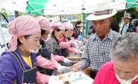 [포토]광주시 북구 사랑의 밥차 운영