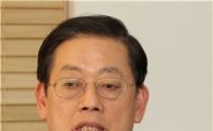 김황식 "朴心논란으로 탄핵 운운, 朴에 누 끼치는 것"
