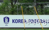 [포토]생각에 잠긴 홍명보 감독