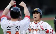 [포토] 김강민 투런포, '반격은 지금부터!'