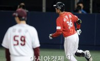 [포토]박정권, '강윤구 상대로 쐐기 만루포 작렬'