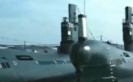 북한이 잠수함·기지·탱크훈련·김정은 전용기 내부 공개한 속내는?