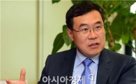 [아시아초대석]이일형 KIEP 원장 "韓 내수·성장·고용 선순환 무너졌다" 