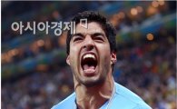 수아레스, 국가대표 복귀 두 경기만에 멀티 골