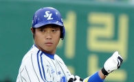 [포토]김태완,'추가 2타점 적시타'
