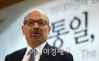 [포토]강연하는 카스텔리 박사