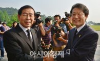 [포토]현충원에서 마주친 박원순-조희연 