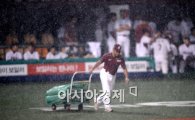 [포토]우천중단된 목동 롯데-넥센 경기
