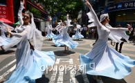 [포토]아르메니아 여신들의 우아한 몸짓 