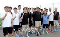 [포토]태백 전지훈련 중인 부산 KT, '올 시즌 기대하세요'