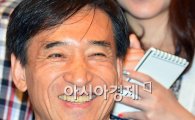 [포토]환한 웃음의 이주열 한국은행 총재 