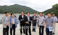 김준성 영광군수, 백수읍 대신항 개발사업 현장 점검