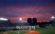 [포토]목동야구장 수놓은 붉은 노을