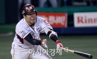 [포토]중전안타 치는 강정호
