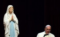 [포토]성모 마리아와 프란치스코 교황 