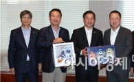 [동정]박용만 대한상의 회장, 유정복 인천시장 접견