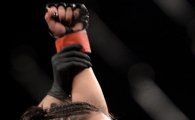 함서희, UFC서 아쉬운 판정패…"신장과 체중의 열세 탓"