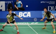 고성현·신백철, 이용대·유연성 꺾고 세계선수권 우승