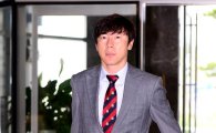 신태용 코치 "공격축구로 침체된 한국 축구 분위기 바꿀 것"