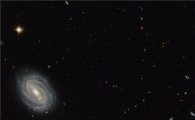 '암흑 물질'과 '빛의 은하'…우주를 만들다 