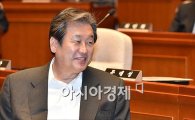 [포토]미소 짓는 김무성 대표