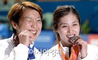 [포토]이라진-김지연,'금-은메달 차지했어요'