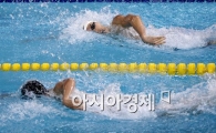 [포토]일본 하기노에게 추월 당하는 박태환