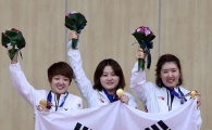 [포토]김장미-이정은-곽정혜,'빛나는 금메달 목에 걸었어요'