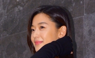 [포토]전지현 '단발머리 했어요~' 소녀감성 물씬