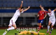 [인천AG]여자 축구, 북한에 종료 직전 통한의 역전골…결승행 좌절
