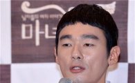 허지웅 "서북청년단, 한국서 재현된 나치친위대…창피한 역사"