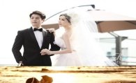 하리수-미키정 '결혼 8주년' 리마인드 웨딩…하리수 과거 발언 '눈길'