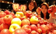 [포토]갤러리아百 "이색 사과 맛보세요"