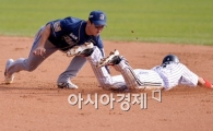 [포토]손시헌,'도루는 어림없지'
