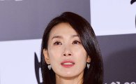 '봄' 김서형 "출연 프로그램 폐지, 1인 시위 심정 이해", 눈물 
