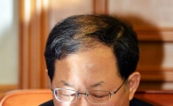 [포토]고개 숙인 박병원 전국은행연합회장