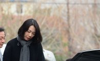 [포토]'땅콩 리턴' 일주일만에 모습 드러낸 조현아 전 부사장 
