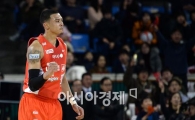 [포토]주먹 불끈하는 SK 박승리