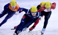 [포토]500m 준결승 레이스 펼치는 서이라