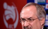 슈틸리케 감독 "러시아 월드컵 목표는 16강 진출"
