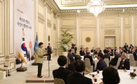 朴대통령, 2일 신년인사회 개최…1년전 '통일' 이번 키워드는?