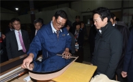 남경필 현장소통 어디가나?…'도금→제약→가구→?'