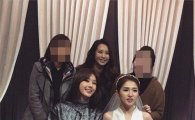 박은지, 김경란 눈부신 웨딩드레스샷 공개 "축하해주세요"