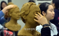 [포토]'섬세하게'