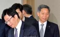 [포토]어색한 분위기